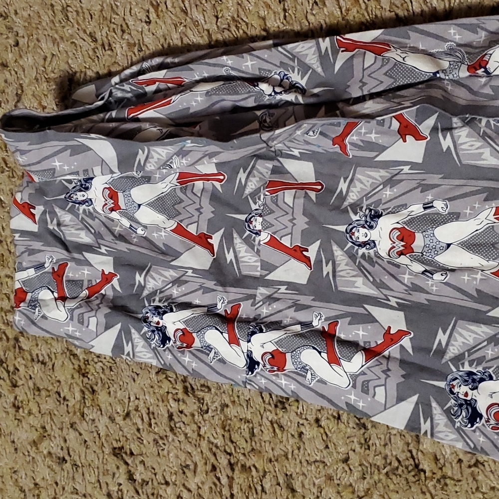 Wonder woman scarf